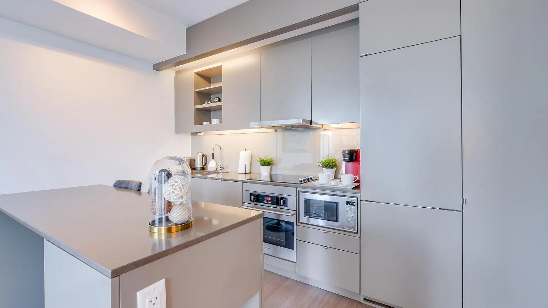 Appartement 1Br Condo - City View, Near Cn Tower & Rogers Center Toronto